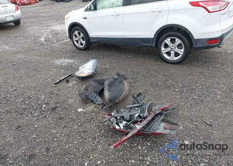 2022 Ford Escape Titanium из США, поврежденный, VIN 1FMCU9J92NUA77600